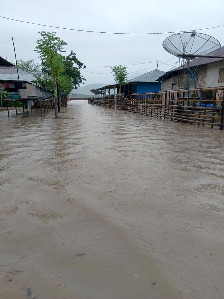 Wilayah Maukaro Diterjang Banjir, Kapolsek Maukaro Himbau Warga Untuk Tetap Waspada