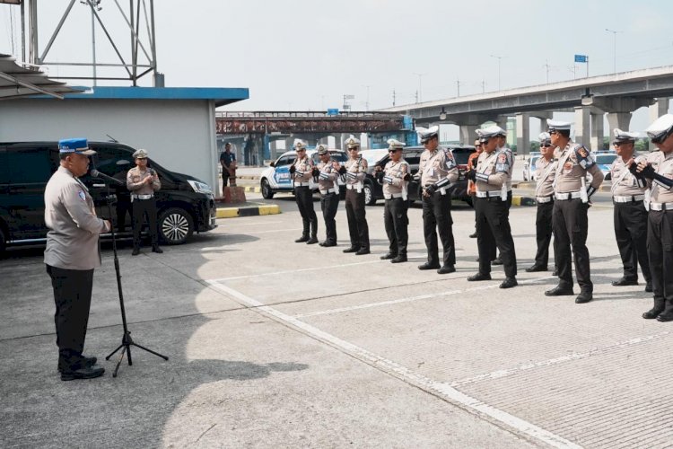 Kakorlantas Pantau Kondisi Lalin Tol Trans Jawa di Masa Long Weekend