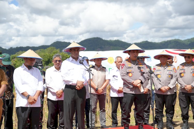 Kapolri-Mentan Panen Raya Jagung di Bone, Dukung Program Ketahanan Pangan Nasional