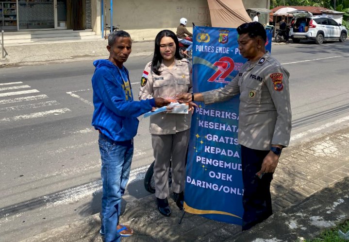 Sambut Hari Bhayangkara ke-79, Polres Ende Polda NTT Gelar Pengobatan Gratis di Pangkalan Ojek