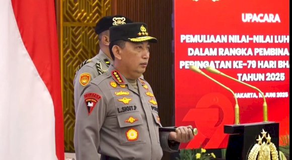 Kapolri Pimpin Upacara Pemuliaan Nilai Tribrata Jelang Hari Bhayangkara ke-79
