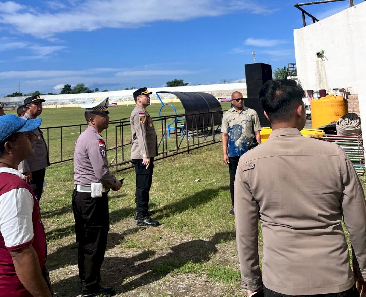 Kapolres Ende Tinjau Kesiapan Pengamanan Turnamen Sepak Bola Bupati Ende Cup 2025