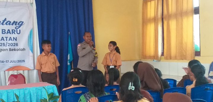 Polres Ende Sosialisasikan Bahaya Kenakalan Remaja dan Narkoba kepada Siswa SMPN 2 Ende Selatan