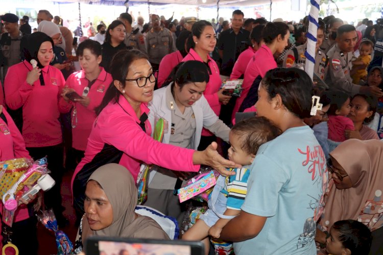 Lewat Bhayangkari Peduli, Masyarakat Kabupaten Ende Beri Apresiasi dan Ucapan Terimakasih kepada Ketua Umum Bhayangkari