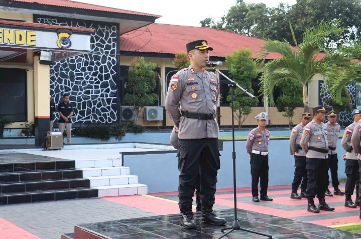 Apel Jam Pimpinan, Kapolres Ende Ingatkan Profesionalisme dan Pelayanan Optimal kepada Masyarakat