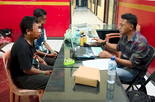 Hendak Kabur ke Kupang, Terduga Pelaku Tindak Pidana Penipuan Berkedok Pengobatan Berhasil Diamankan oleh Petugas Gabungan Polres Ende di Pelabuhan Ipi