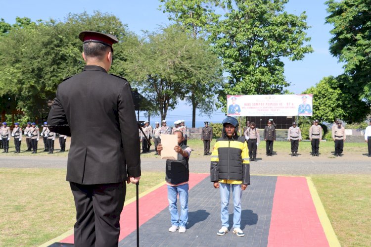 Upacara Hari Sumpah Pemuda Ke-97 di Polres Ende: Polri Bersinergi dengan Ojol dan Buruh Jadi Pelopor Kamtibmas