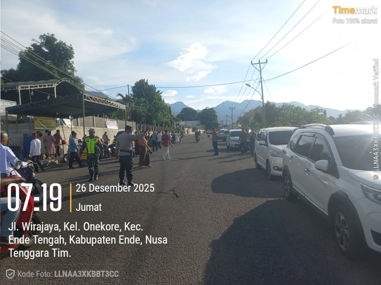 Sinergi TNI-Polri Kawal Misa Natal Kedua di Gereja St.Yoseph Onekore, Suasana Berlangsung Khidmat