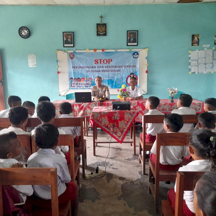 Tanamkan Karakter Sejak Dini, Kapolsek Wolowaru Sambangi SDK Jopu 1 Edukasi Bahaya Bullyng hingga Narkoba