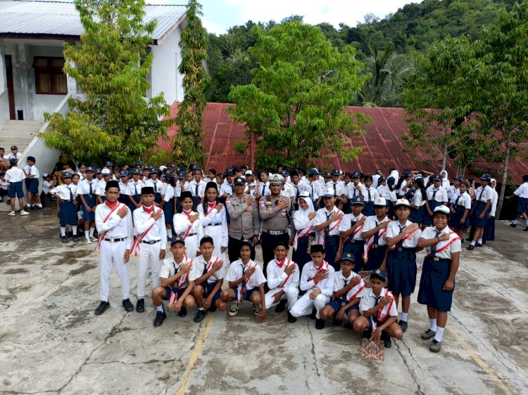Police Goes to School, KBO Satlantas Polres Ende Ajak Siswa SMPN 2 Ende Selatan Jadi Pelopor Kamtibmas
