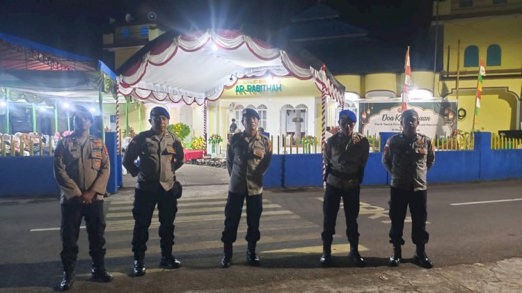 Personel Polres Ende Polda NTT Kawal Khidmatnya Doa Kebangsaan dan Tausiah Malam Peringatan Hari Lahir Pancasila