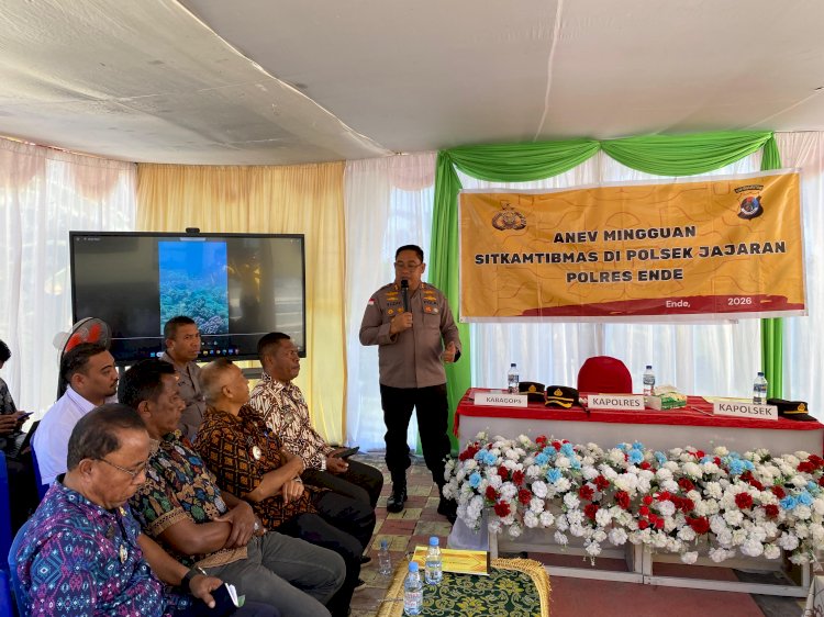 Perkuat Sinergitas dan Kepedulian, Kapolres Ende Kunjungan Kerja Humanis di Polsek Pulau Ende