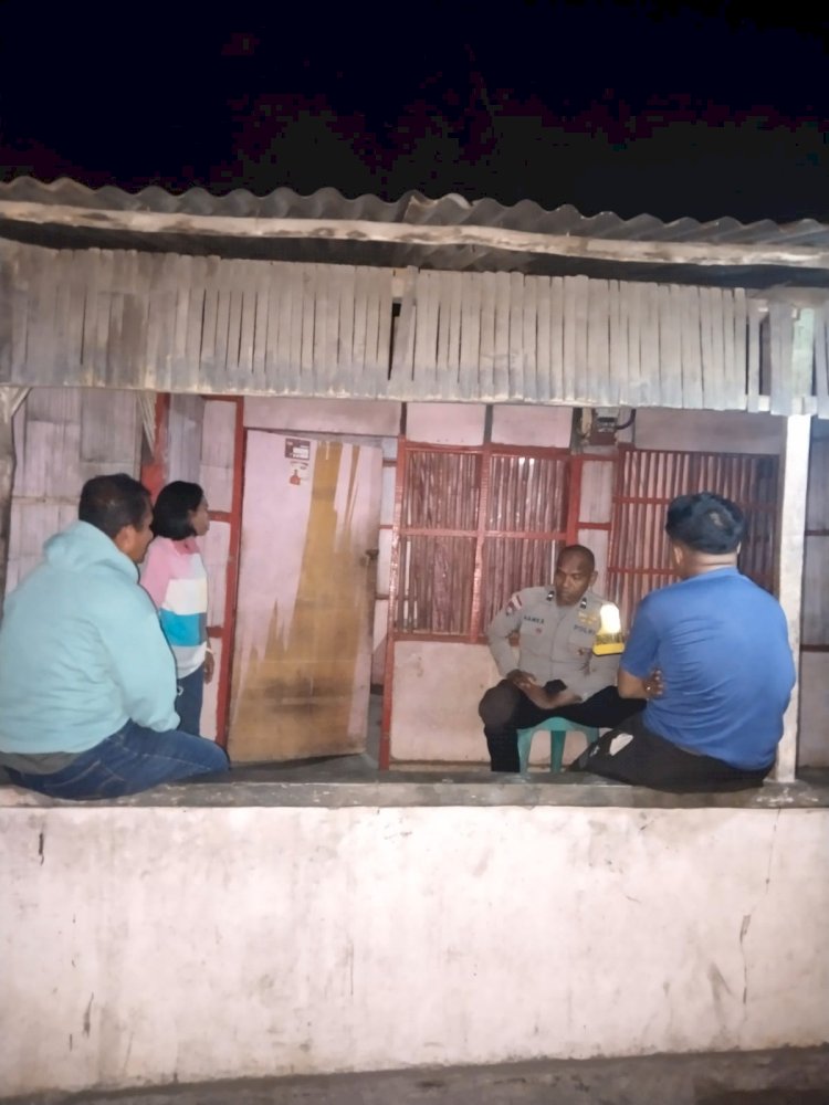 Bhabinkamtibmas Polsek Ende Sukses Mediasi Penjemputan Anak, Konflik Keluarga Berhasil Dicegah dengan Pendekatan Humanis