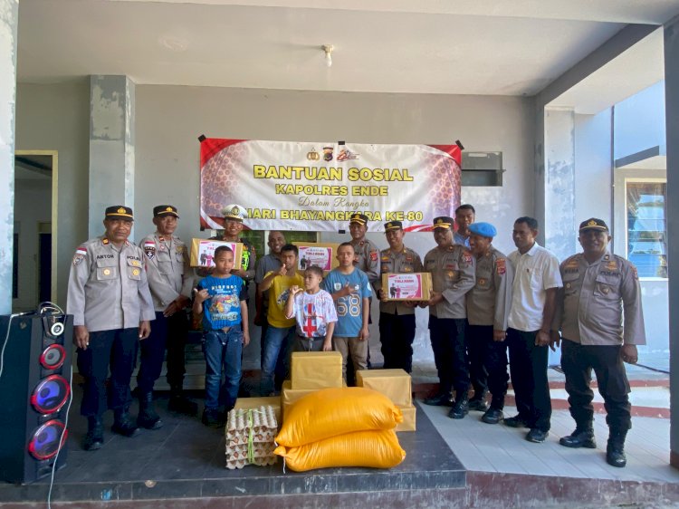 Sambut Hari Bhayangkara ke-80, Polres Ende Polda NTT Gelar Bansos di Tiga Panti Asuhan