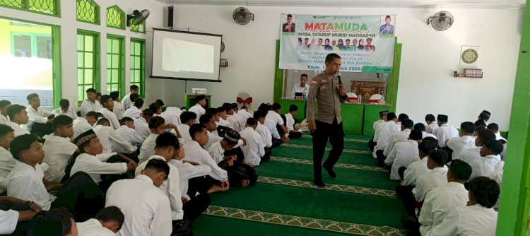Bentengi Generasi Muda dari Narkoba, Sat Binmas Polres Ende Edukasi Ratusan Siswa Baru di MAN Ende