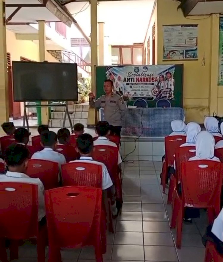 Kapolsek Ende Beri Penyuluhan Anti Narkoba dan Anti Bullying pada Siswa Baru SMP Swasta Islam Muthmainah Ende