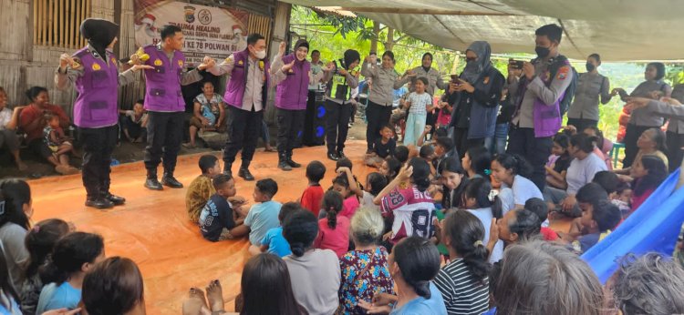 ​Pulihkan Trauma Pasca-Gempa Flores, Tim Psikologi Polda NTT Beri Teknik Butterfly Hug dan Terapi USEFT untuk Warga Ende