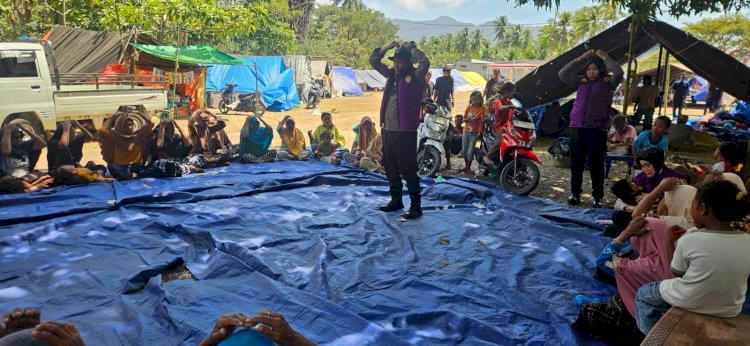 Sentuhan Hangat di Tengah Duka: Tim Psikologi Polda NTT dan Jatim Hadirkan Trauma Healing untuk Pengungsi Gempa di Maukaro