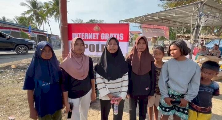 Hadirkan Internet Gratis Wontech38 di Tempat Pengungsian Maukaro, Kapolda NTT dapat Apresiasi dari Warga Terdampak Bencana