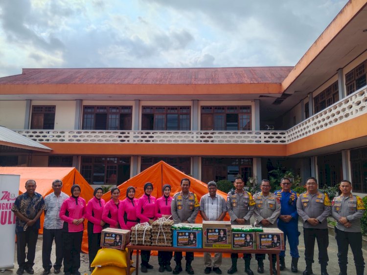 Kapolda NTT Salurkan Bantuan Pasca Gempa Flores, Sambangi Istana Keuskupan Agung Ende