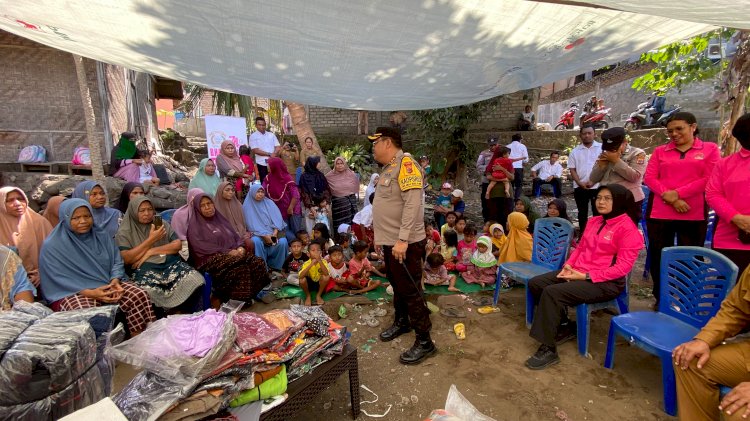 Ibu Ketua Umum Bhayangkari Terus Salurkan Bantuan Utama untuk Korban Gempa di Ende, Banyak dapat Apresiasi dari Warga