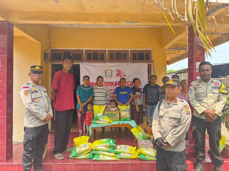 Polres Ende Polda NTT Salurkan Bantuan Kemanusiaan dari Ketua Bhayangkari Daerah Papua untuk Korban Gempa Flores