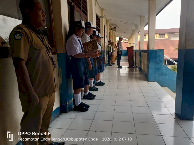Jadi Irup di SMPN 2 Ende, Kasat Lantas Polres Ende Ingatkan Pelajar Pentingnya Mitigasi Bencana dan Tertib Berlalu Lintas