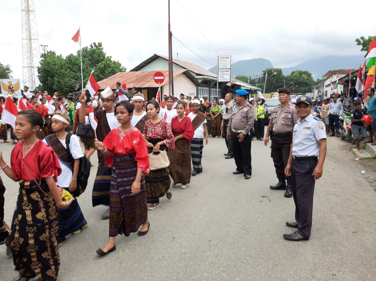 Parade Kebangsaan, Polres Ende Melaksanakan Kawal dan Pengamanan